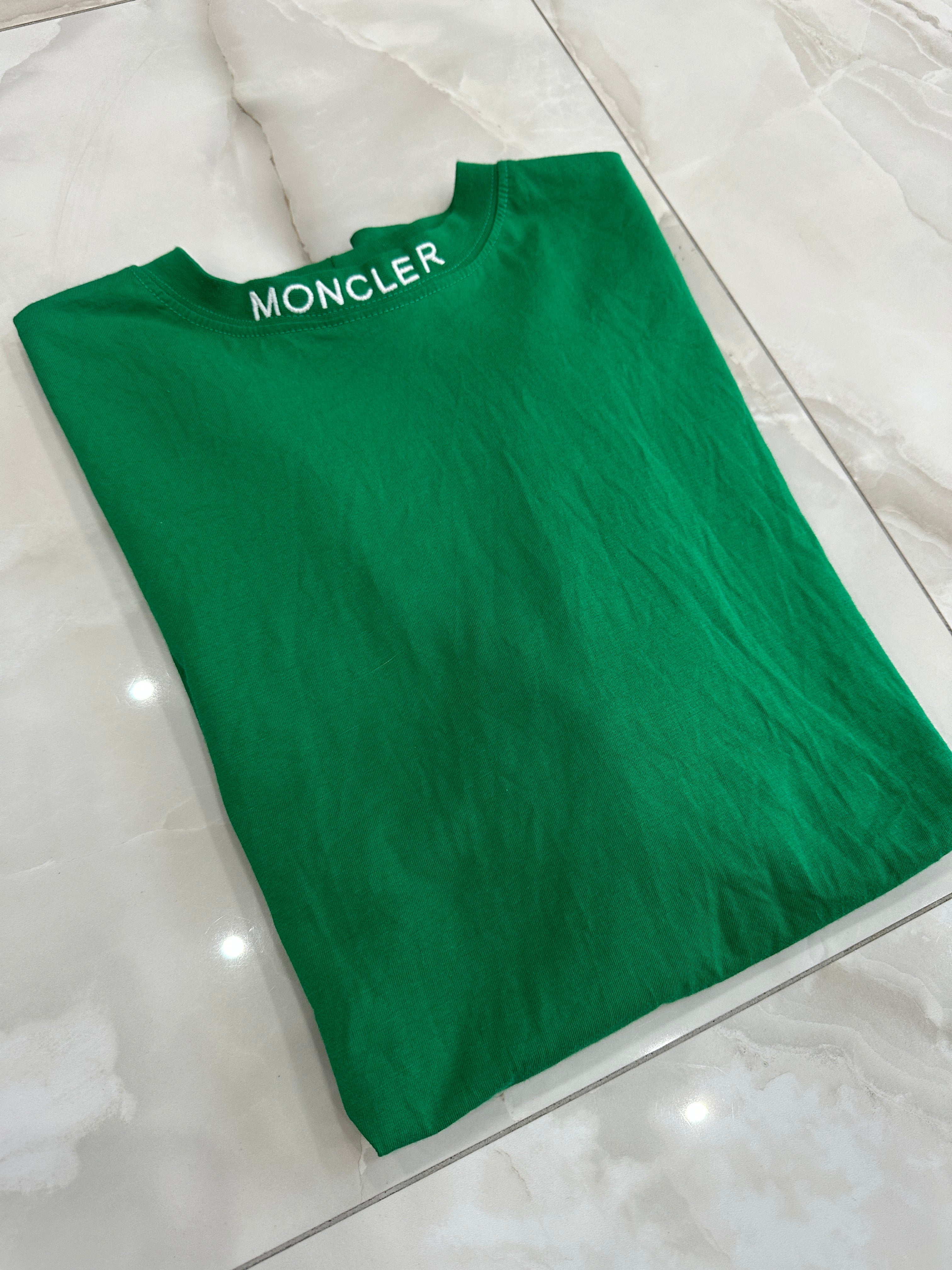 T-Shirt vintage firmato verde