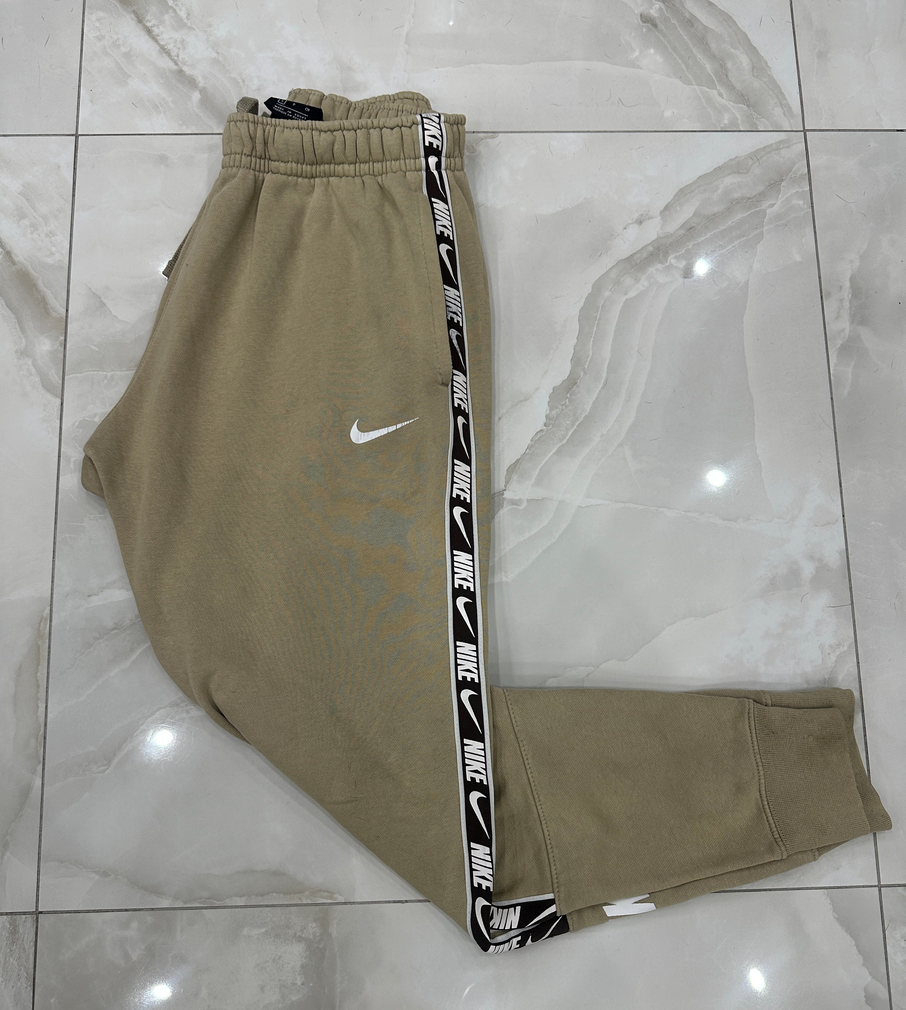 Pantatuta vintage beige
