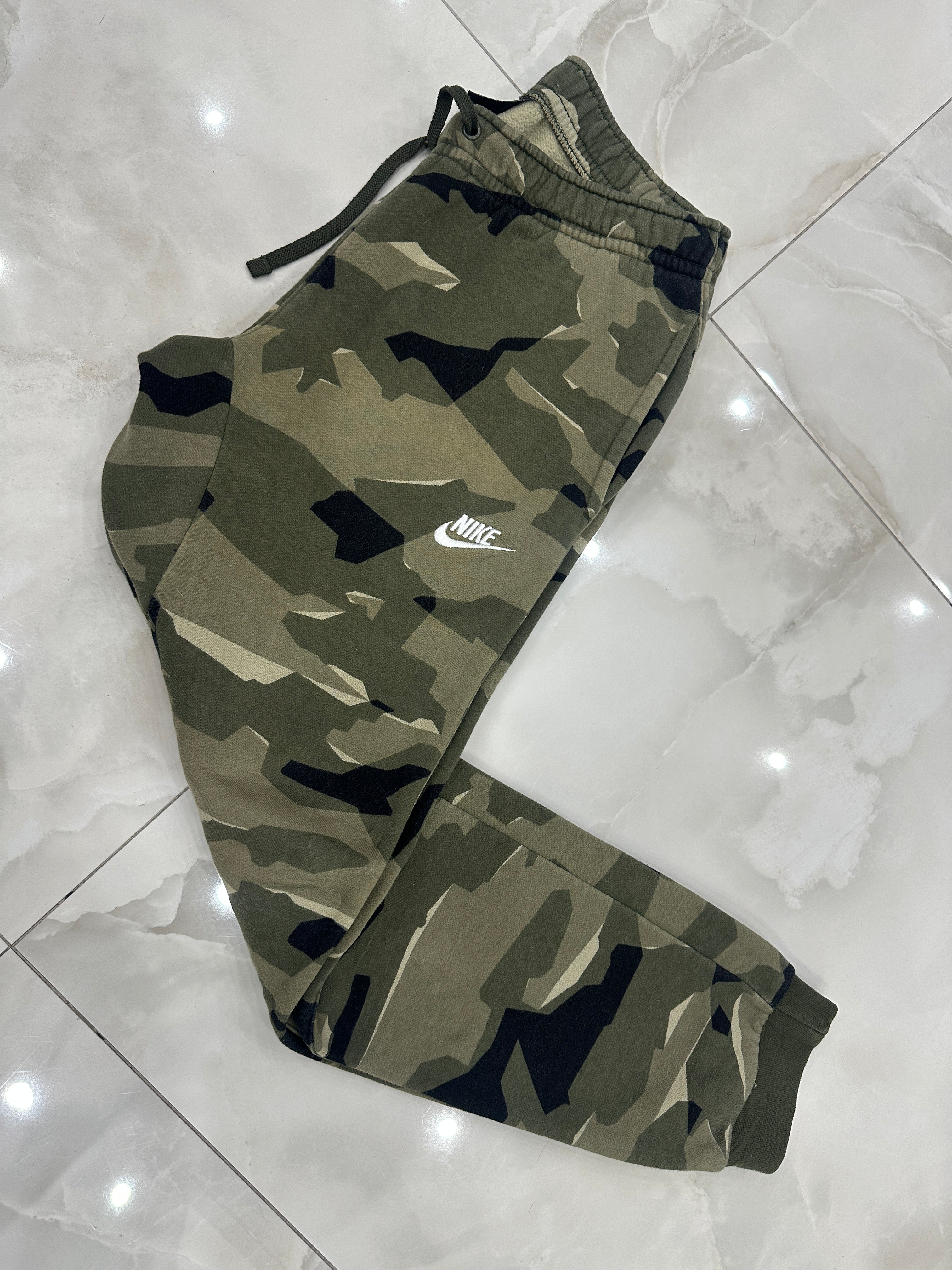 Pantatuta vintage verde militare