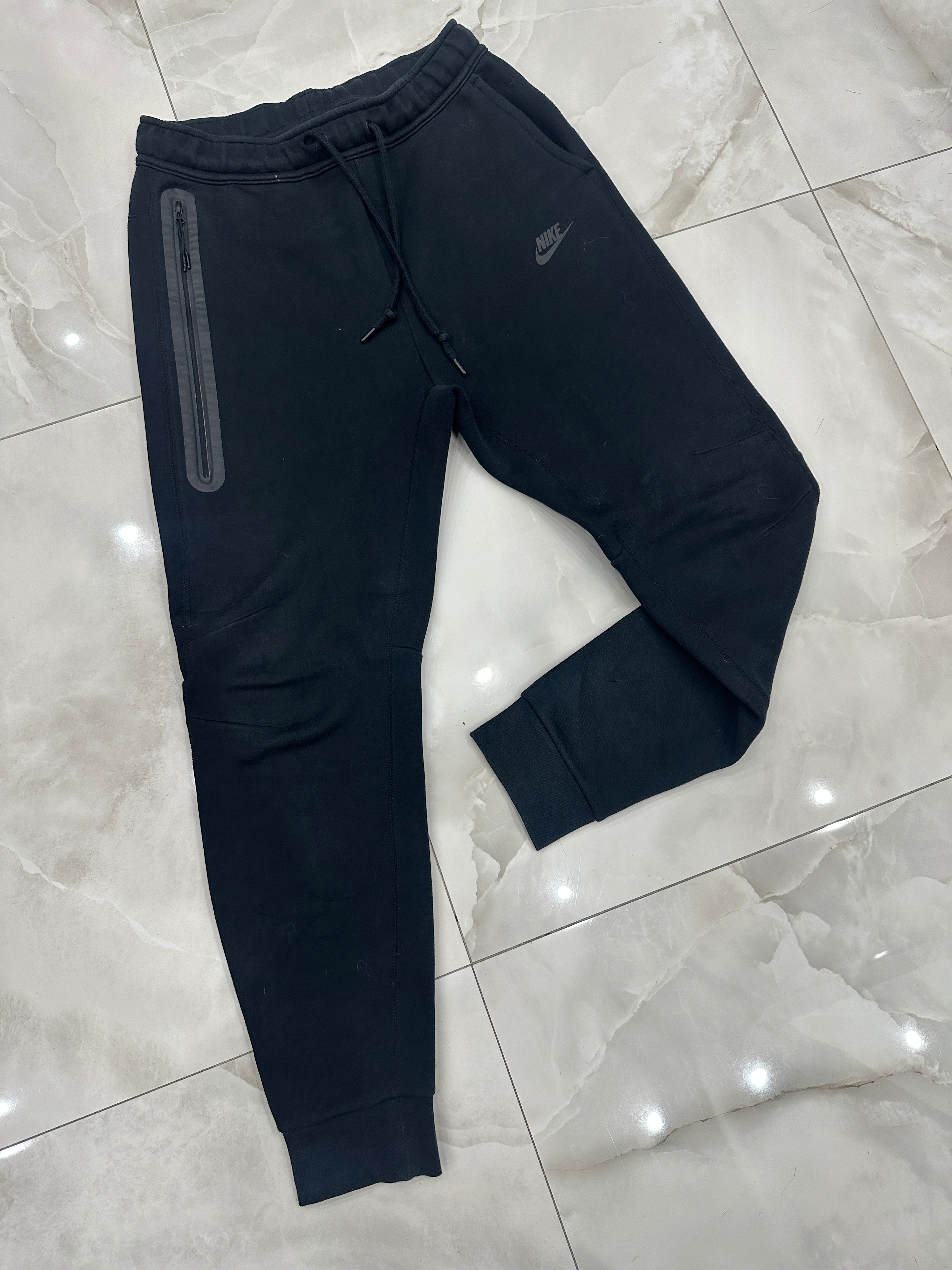 Pantatuta vintage nero