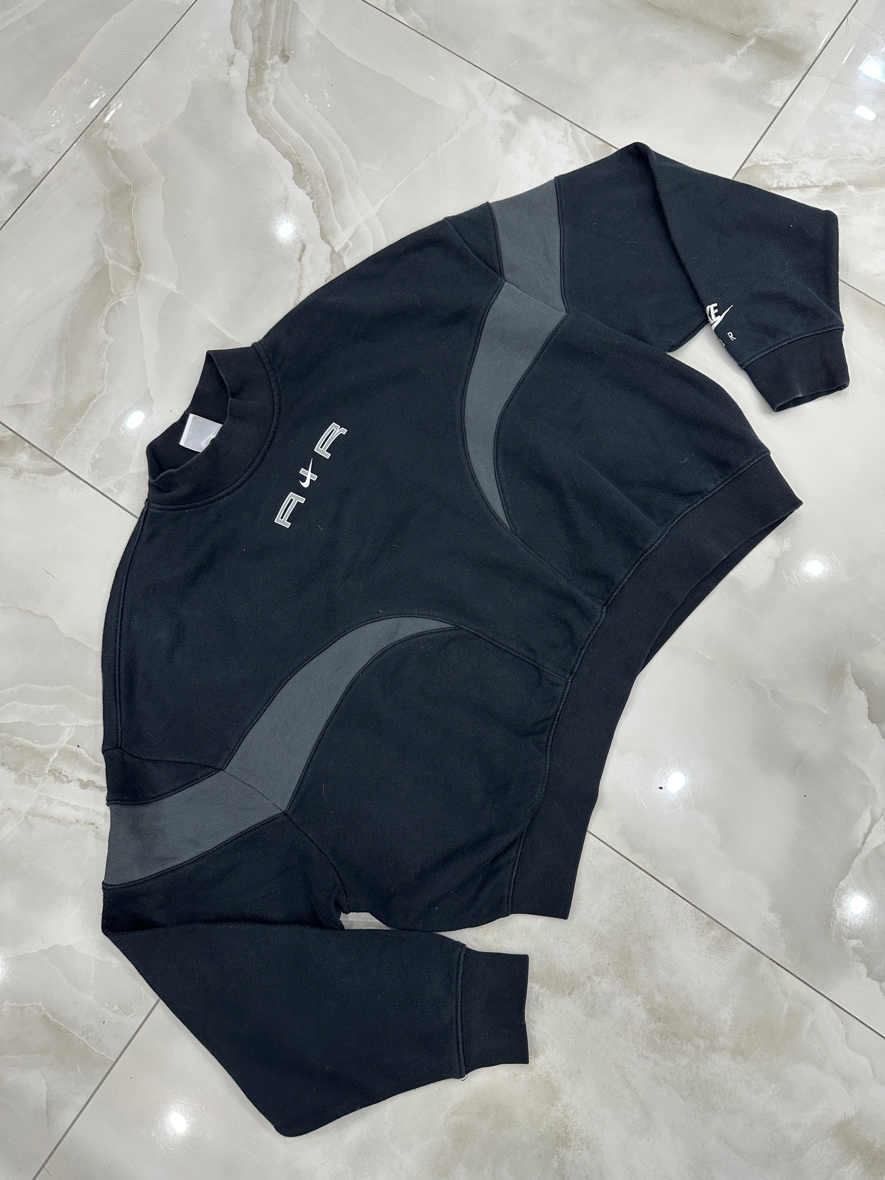 Felpa vintage nera crop