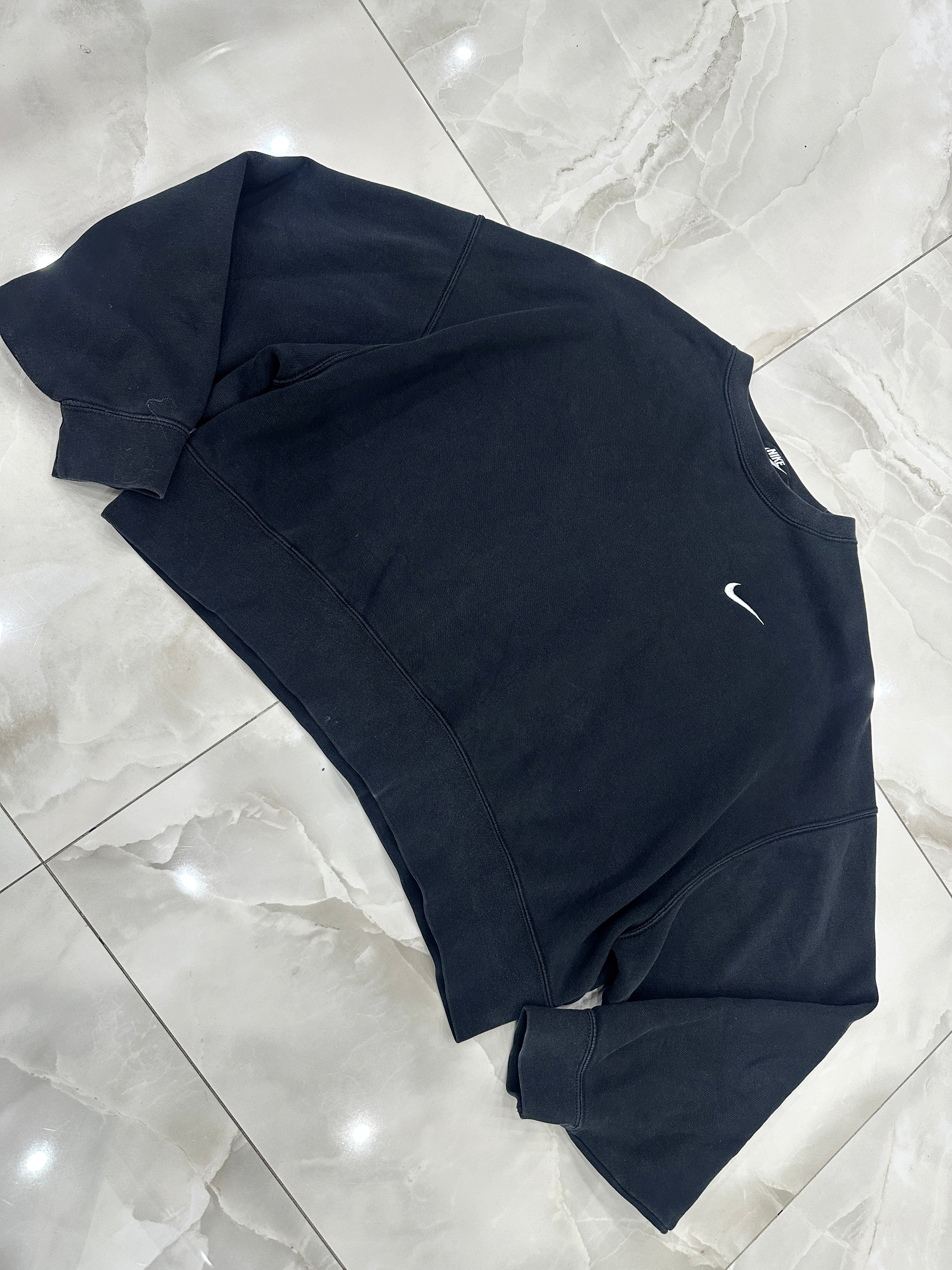 Felpa vintage nera crop