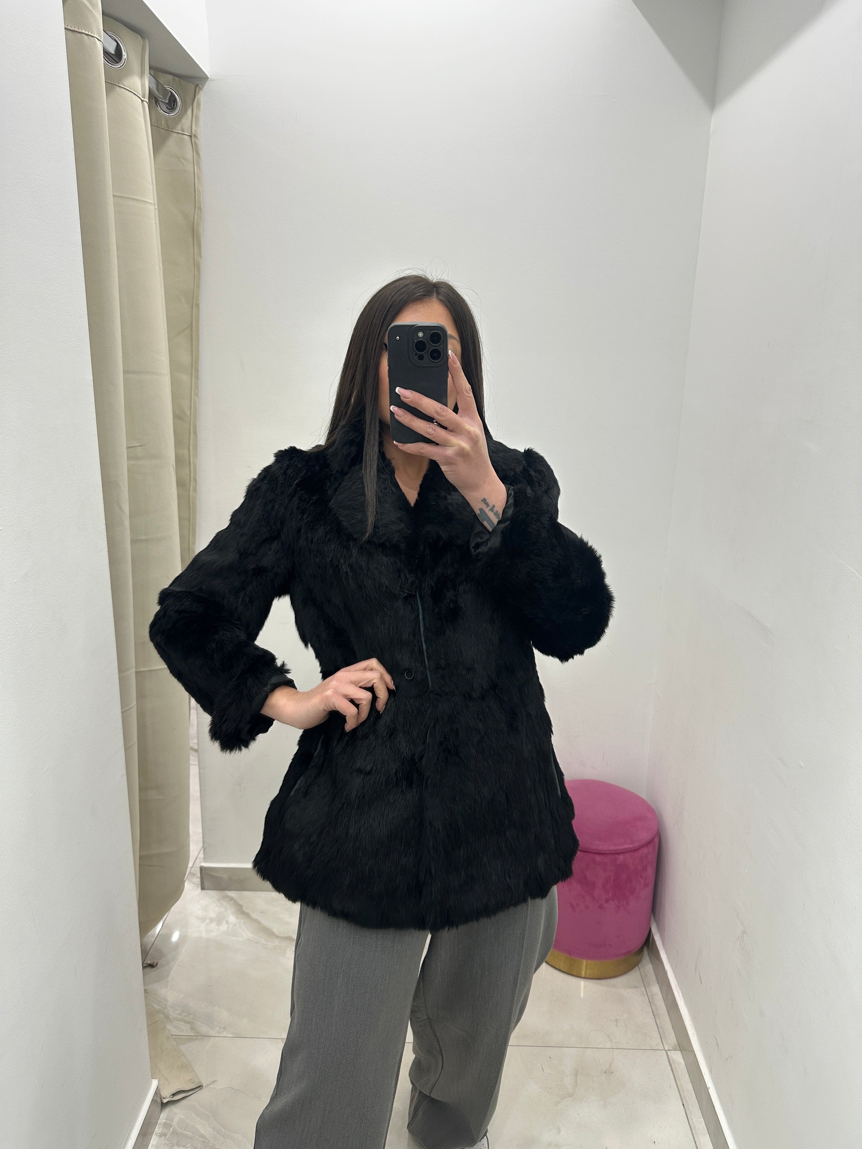 Pelliccia vera vintage in promo nera