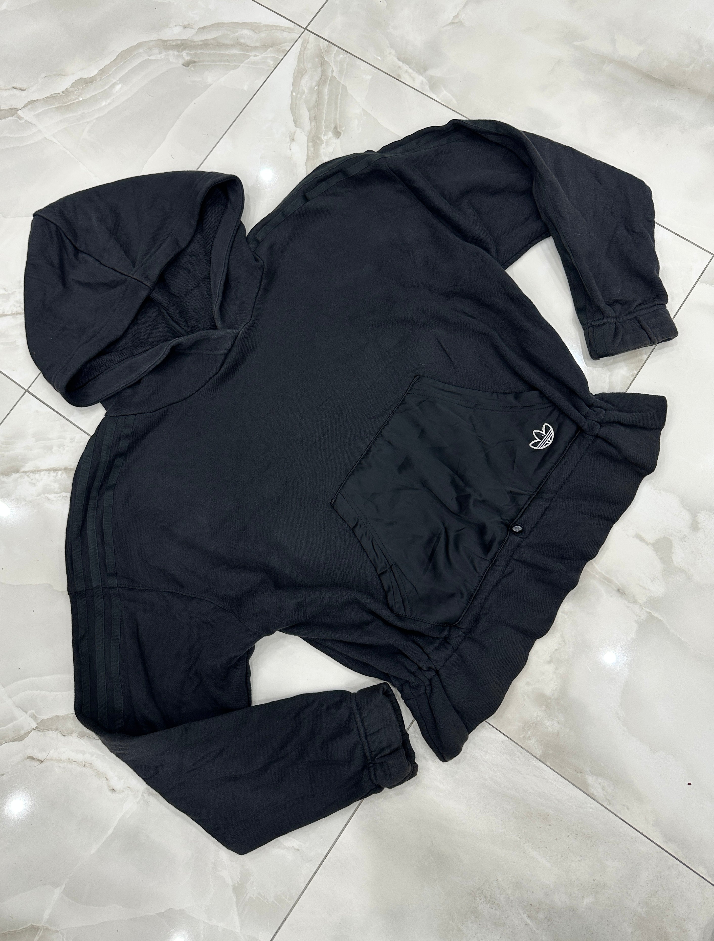 Felpa vintage nera crop con cappuccio
