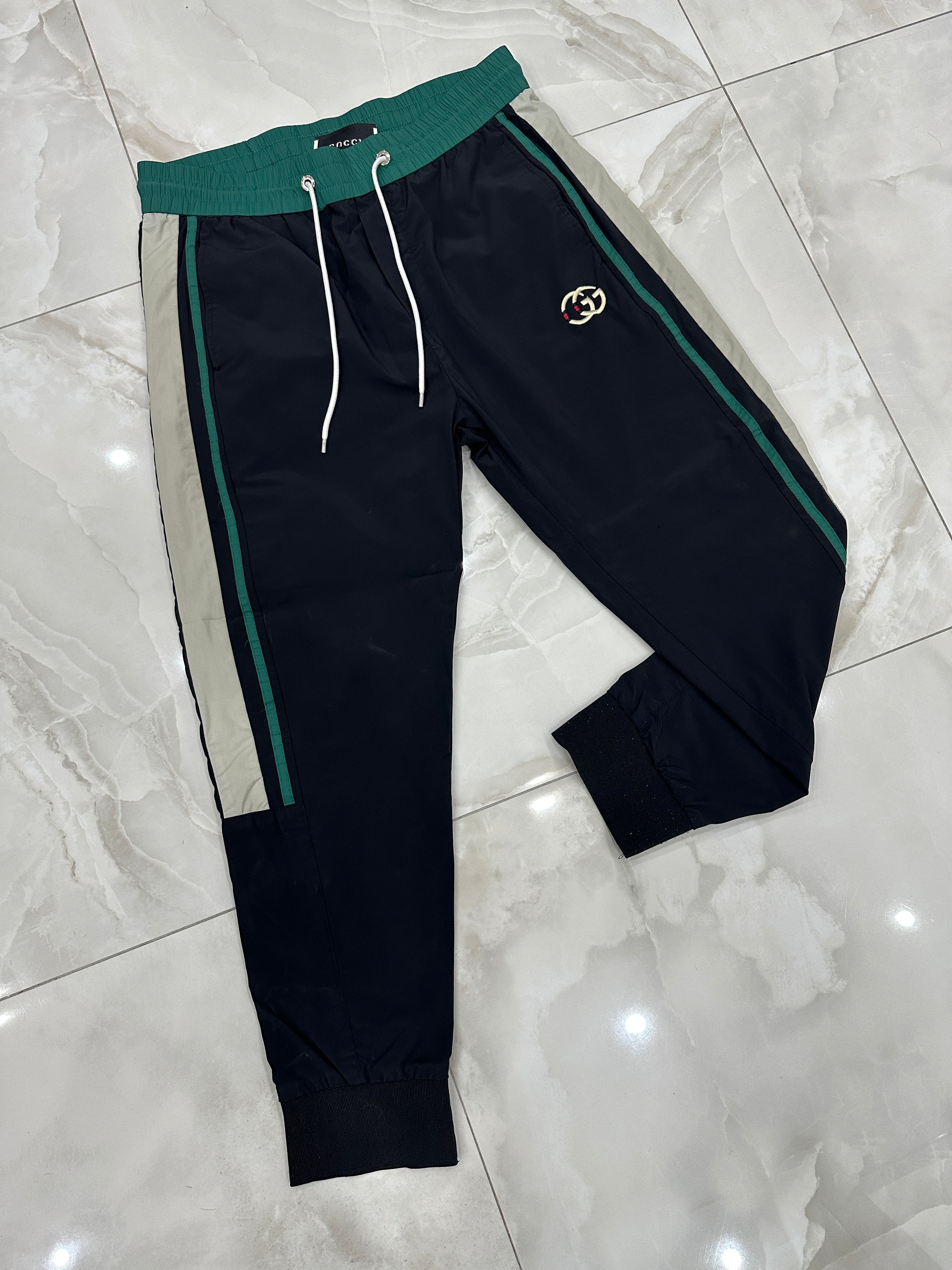 Pantatuta vintage firmato nero e verde