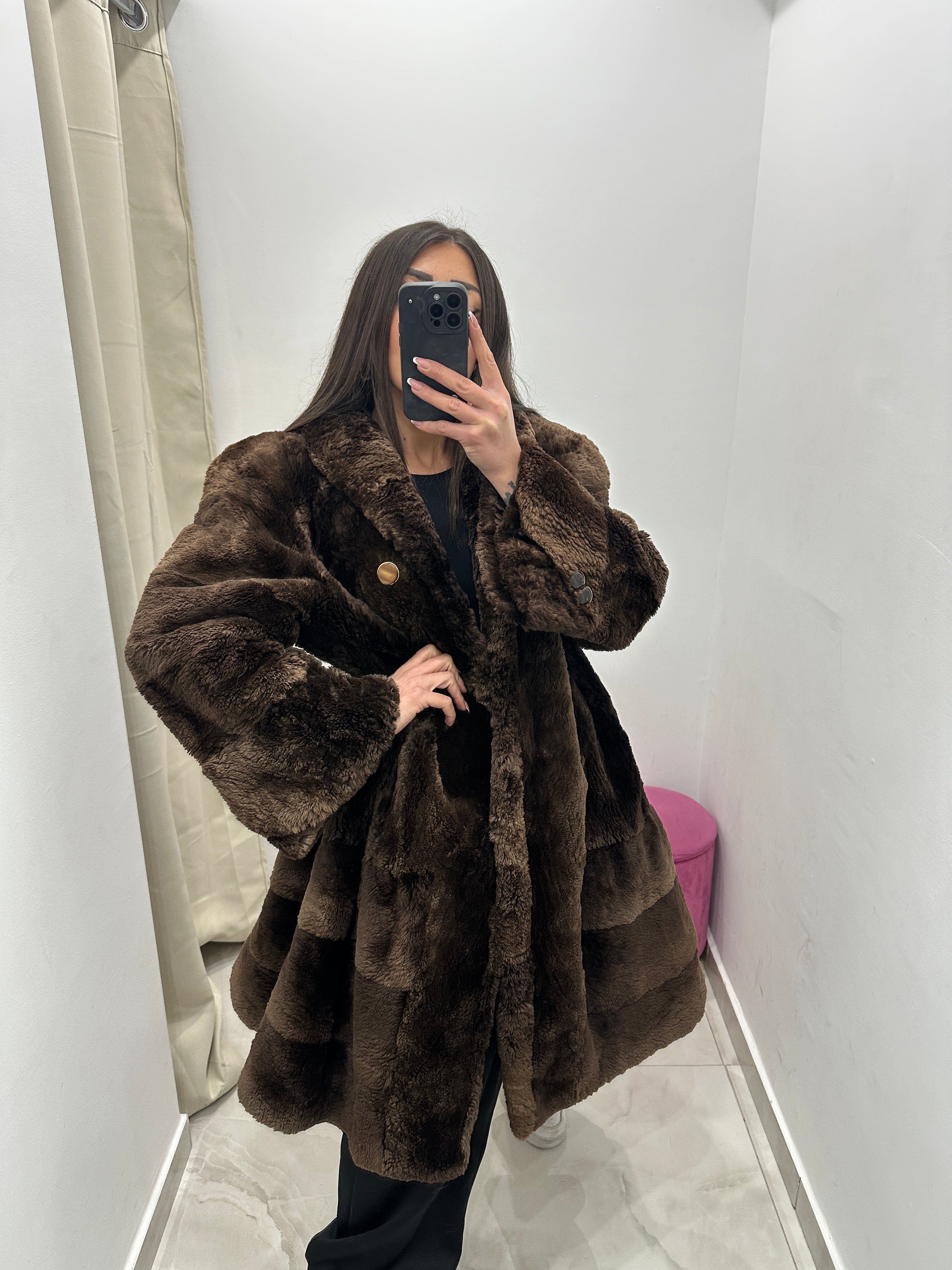 Pelliccia vera vintage marrone scuro lunga