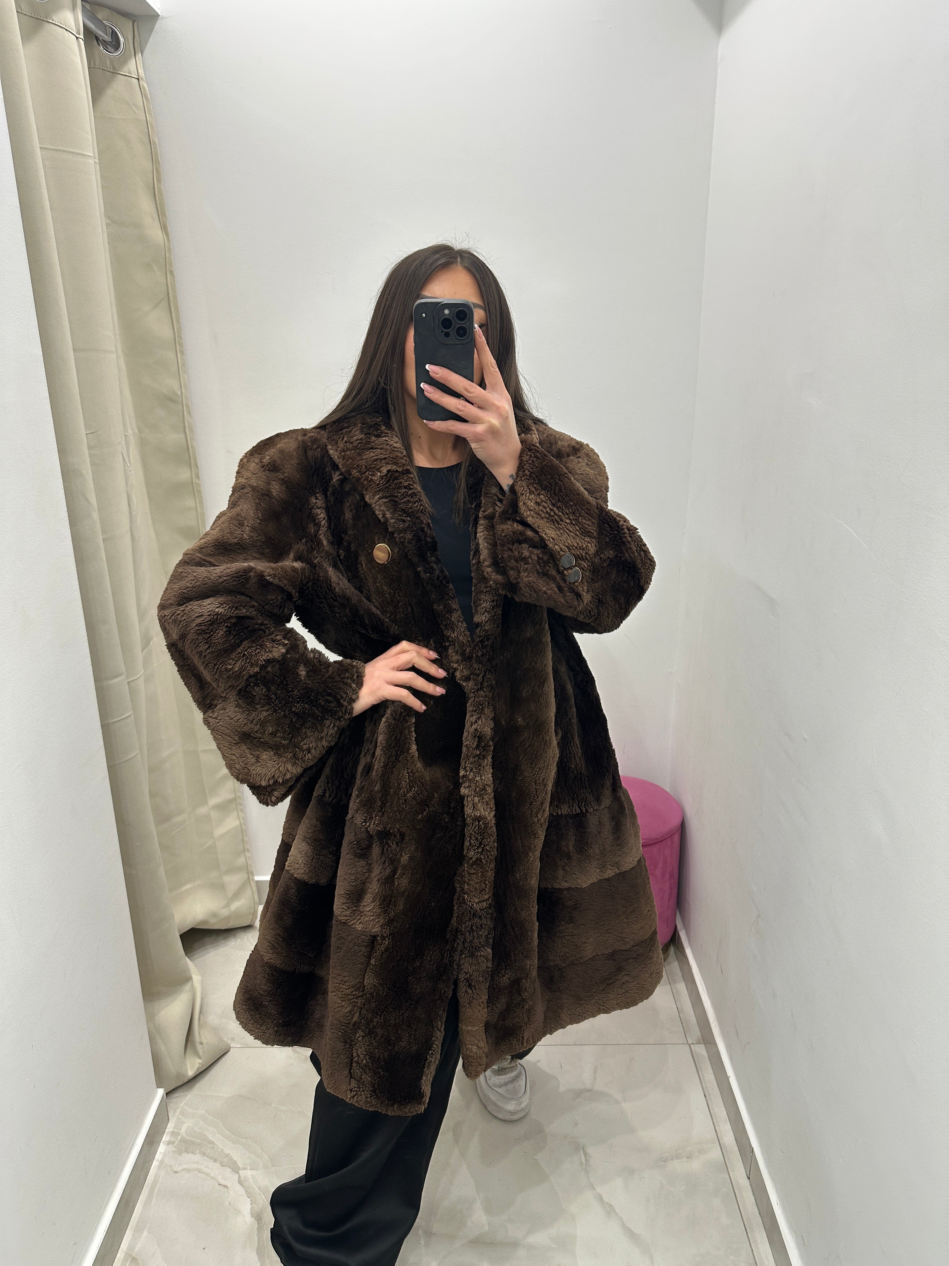 Pelliccia vera vintage marrone scuro lunga