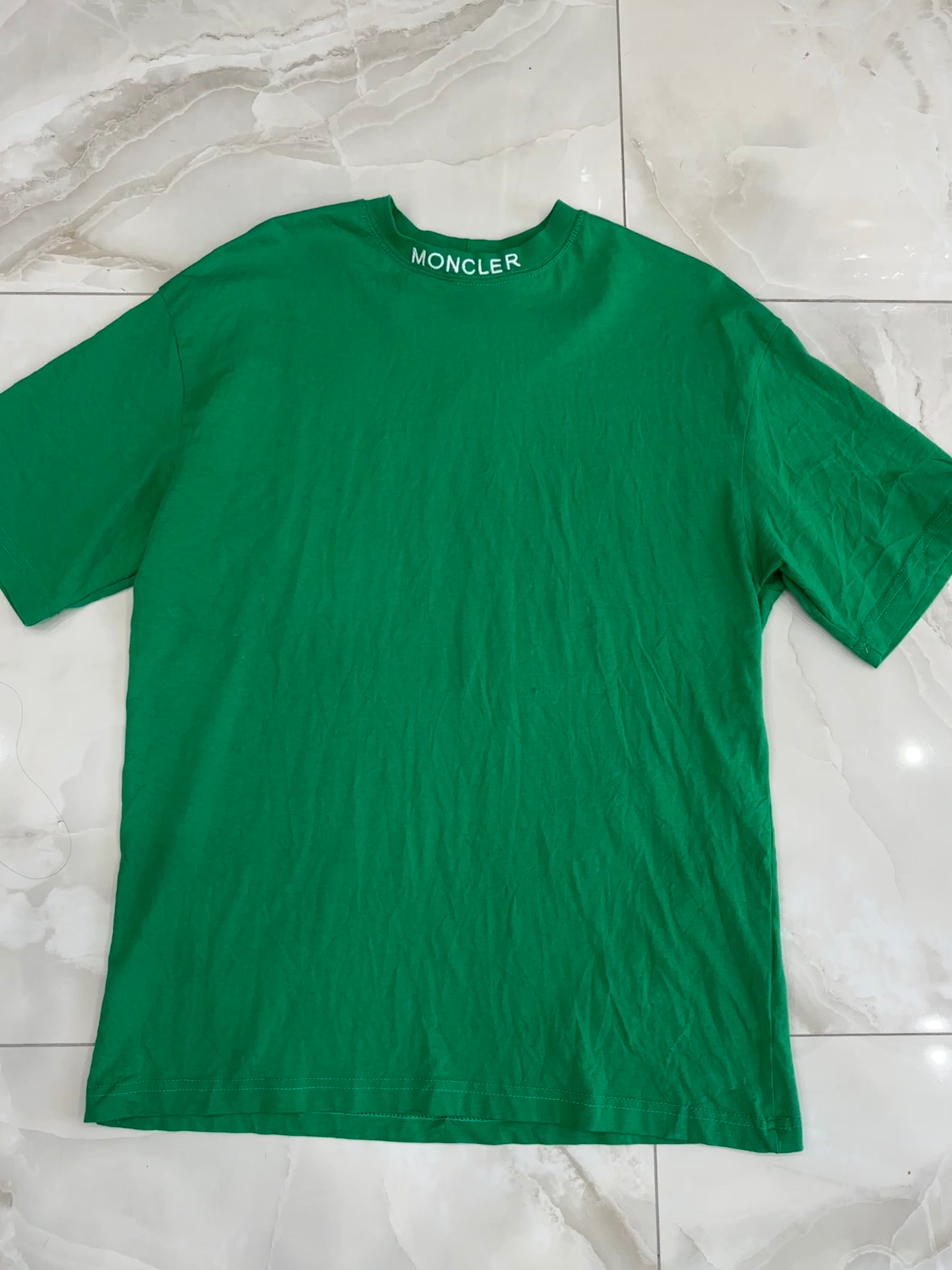 T-Shirt vintage firmato verde
