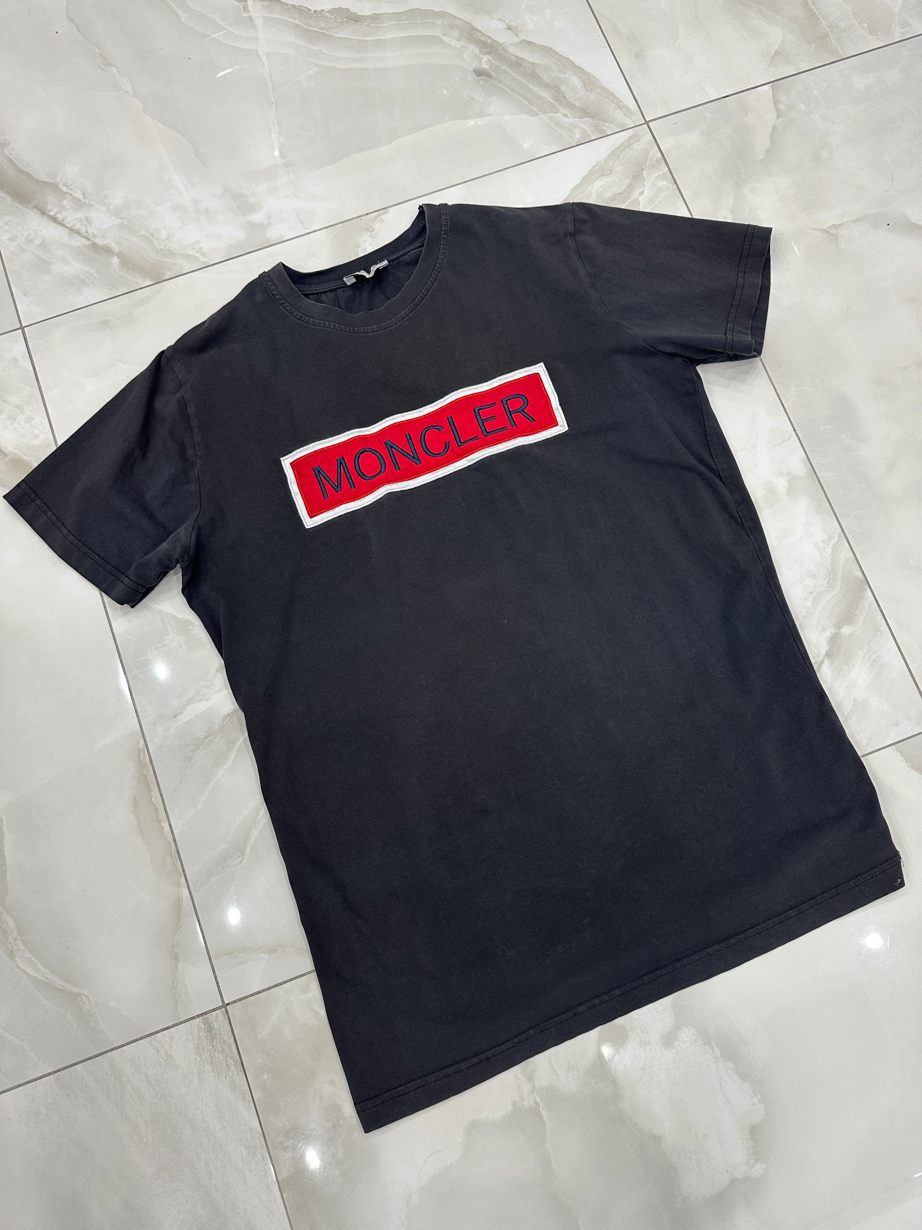 T-Shirt vintage firmato nera