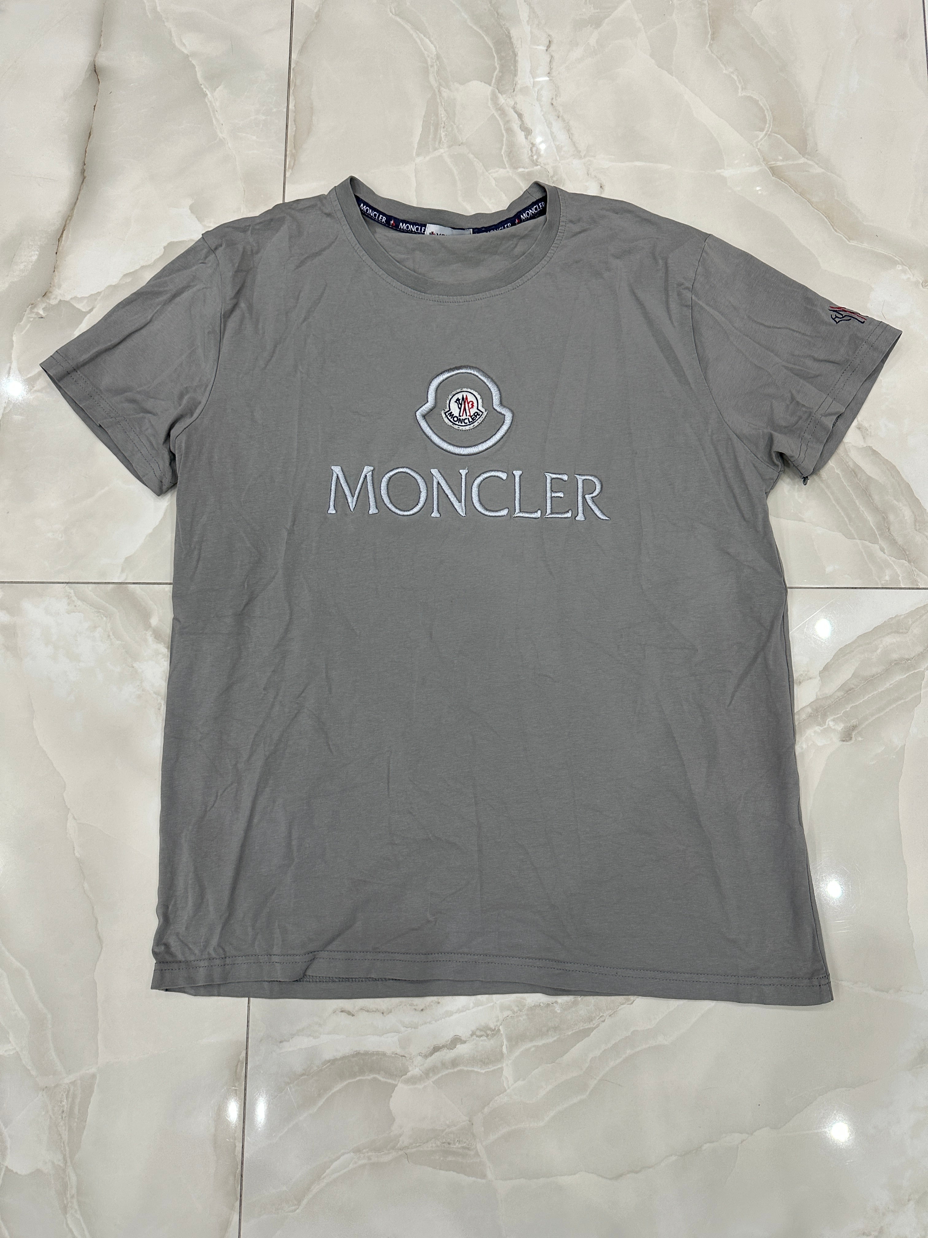 T-Shirt vintage firmato grigio