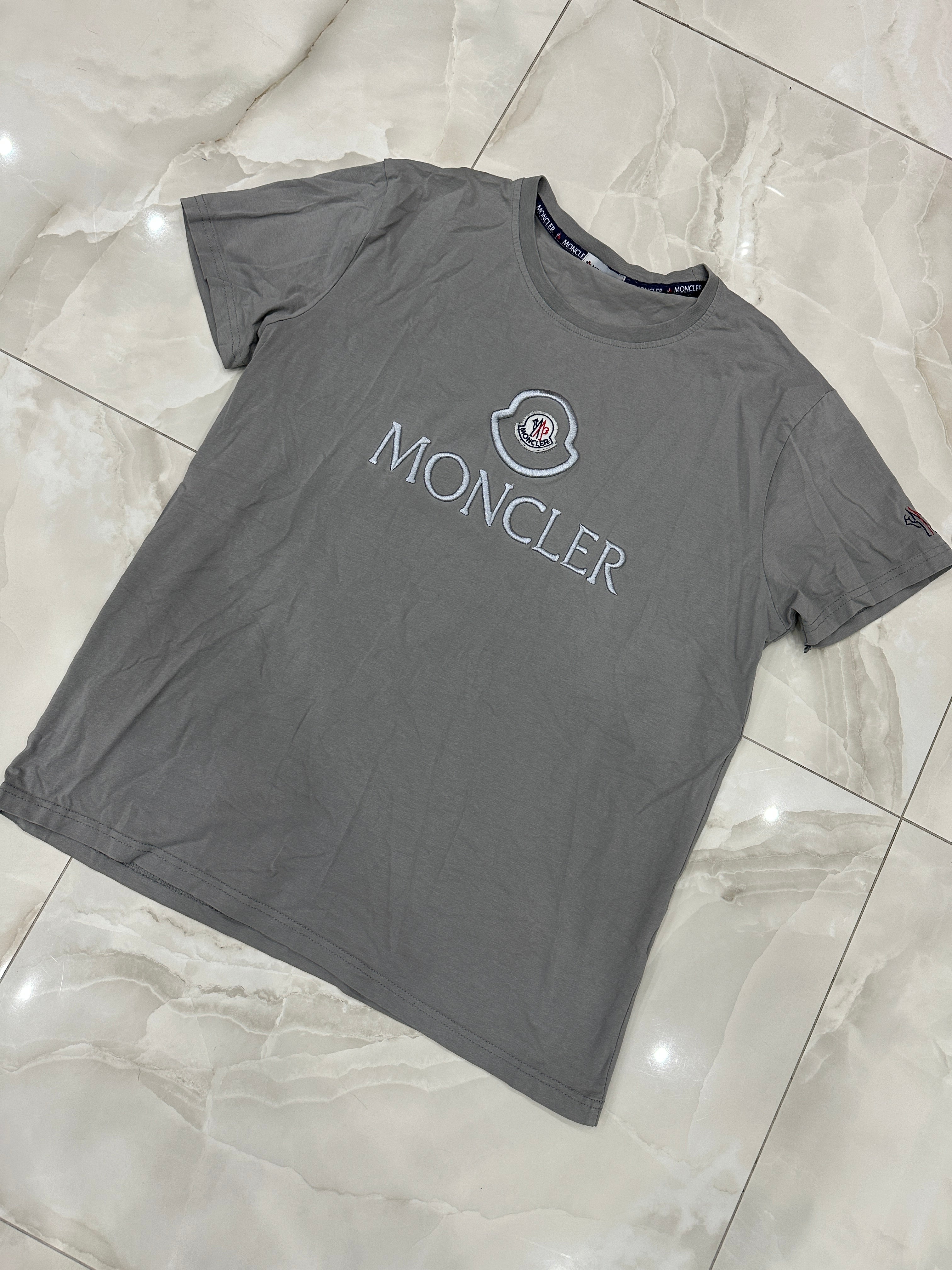 T-Shirt vintage firmato grigio
