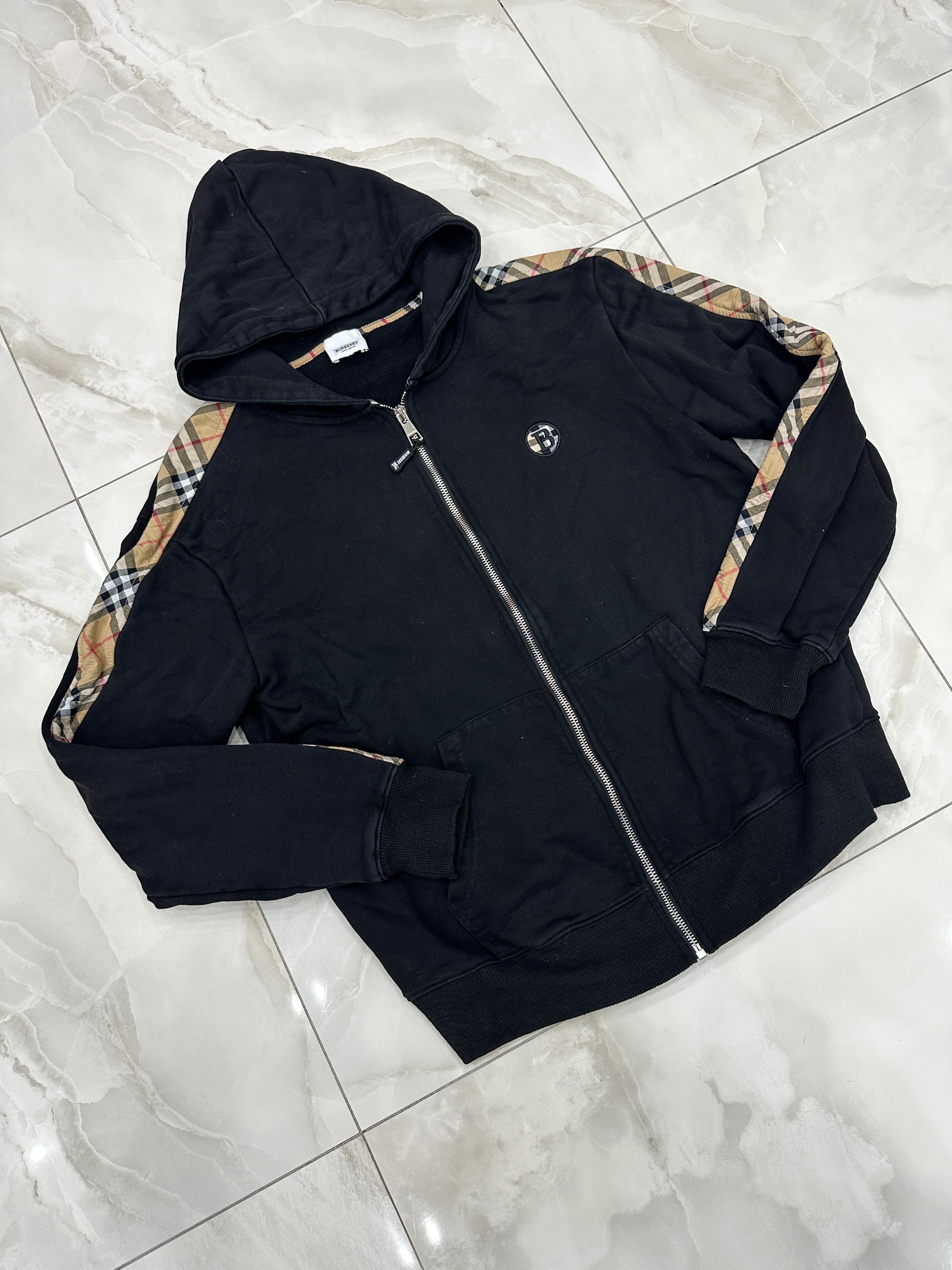 Felpa vintage nera firmato con zip e con cappuccio