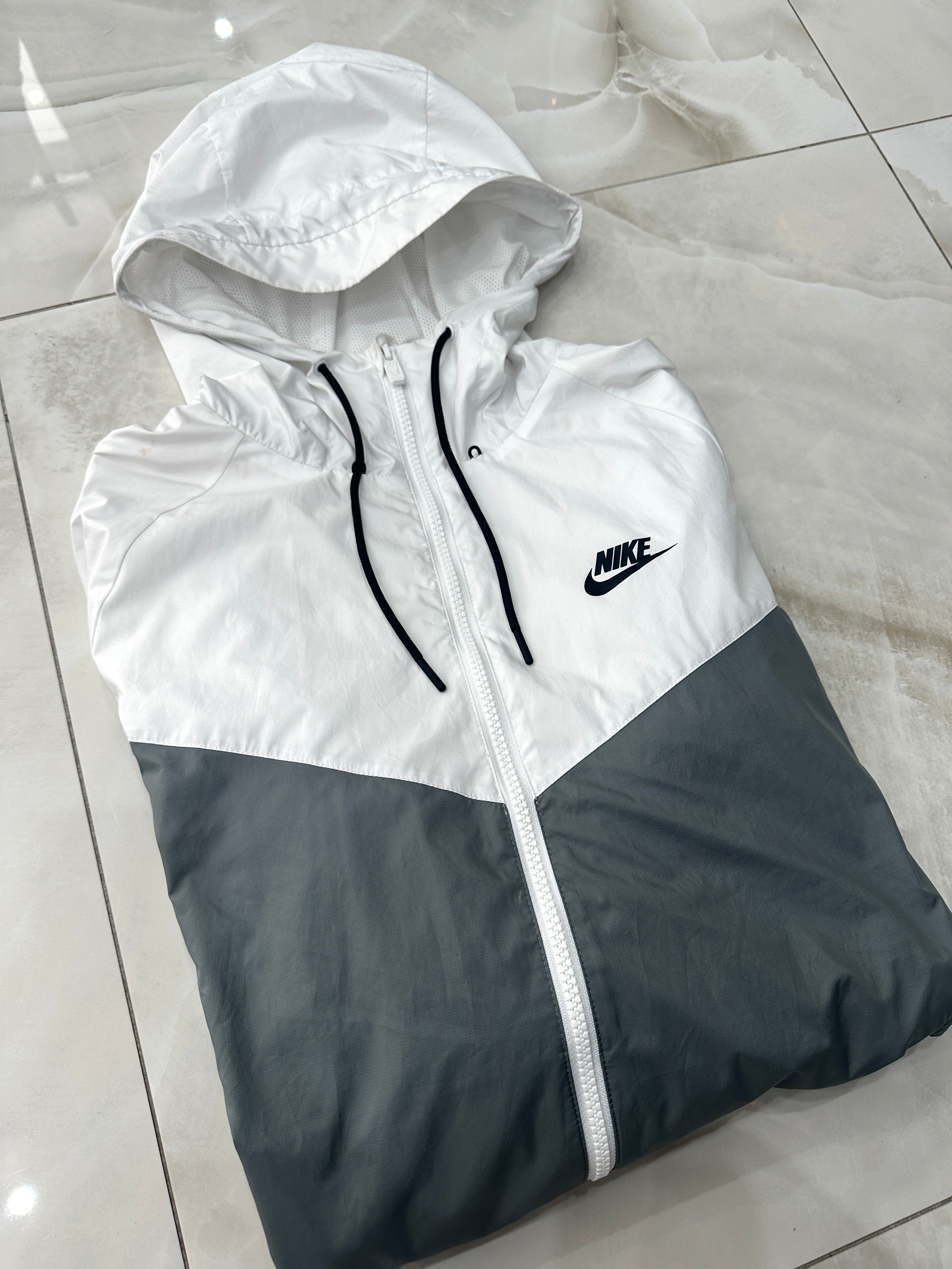 K-Way vintage grigio e bianco con cappuccio
