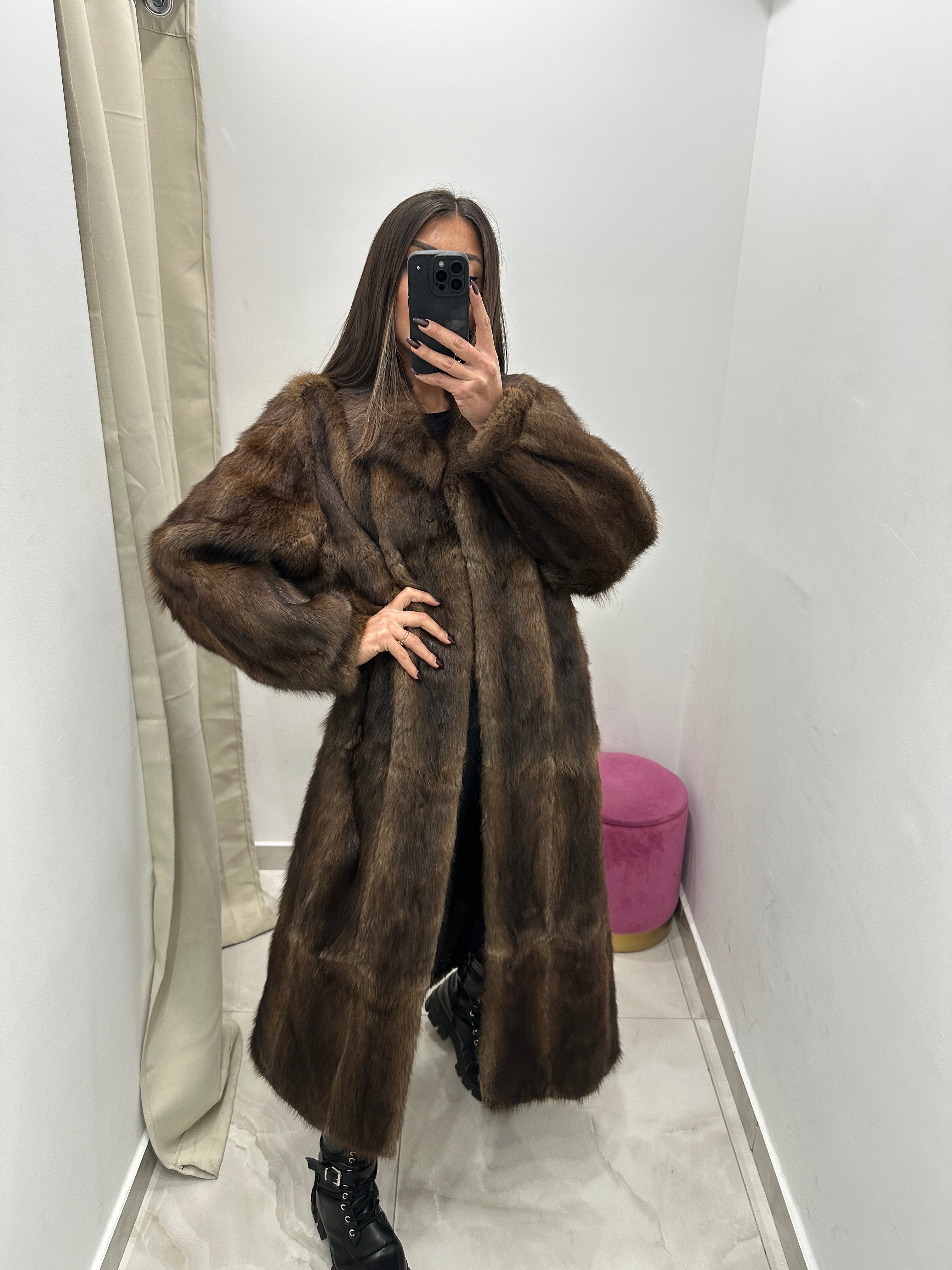 Pelliccia vera vintage marrone chiaro lunga