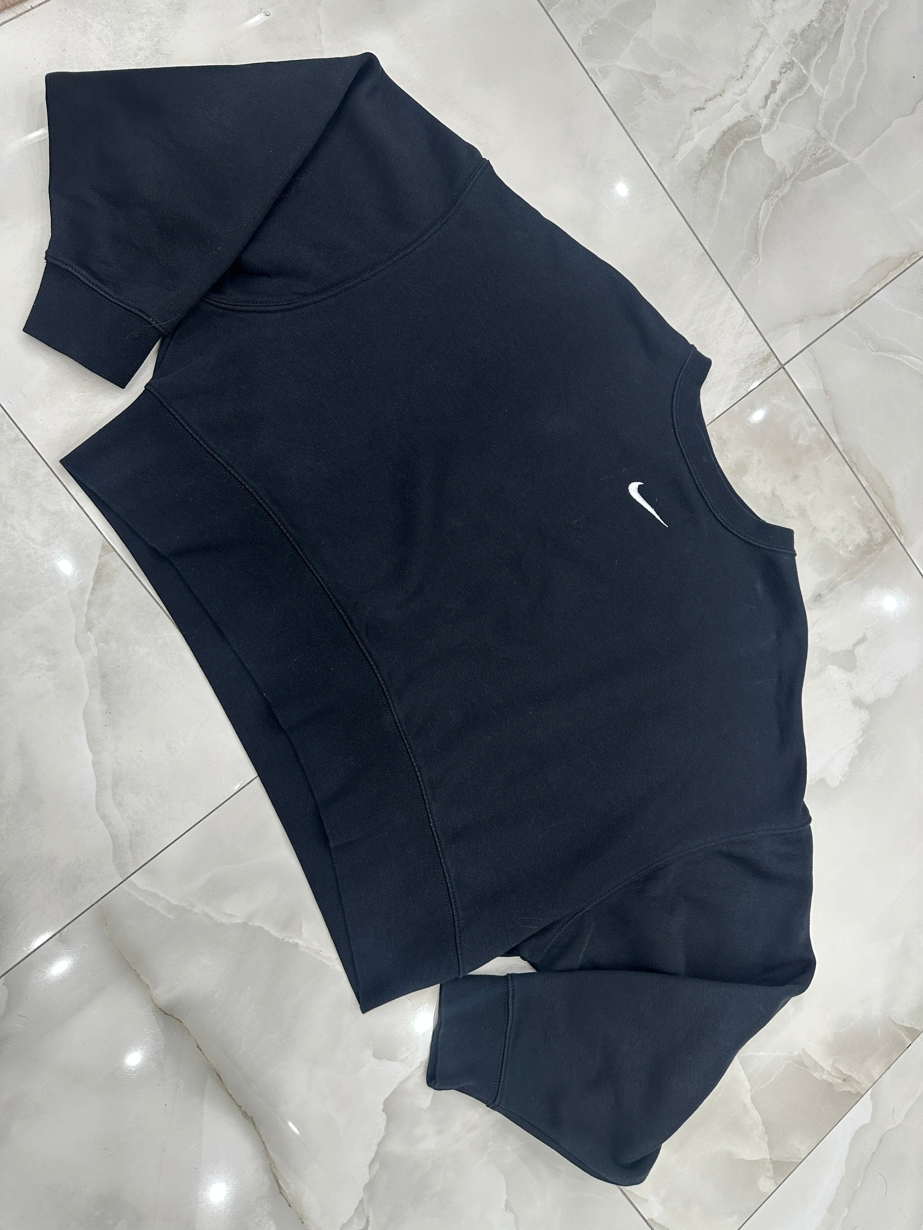 Felpa vintage nera crop