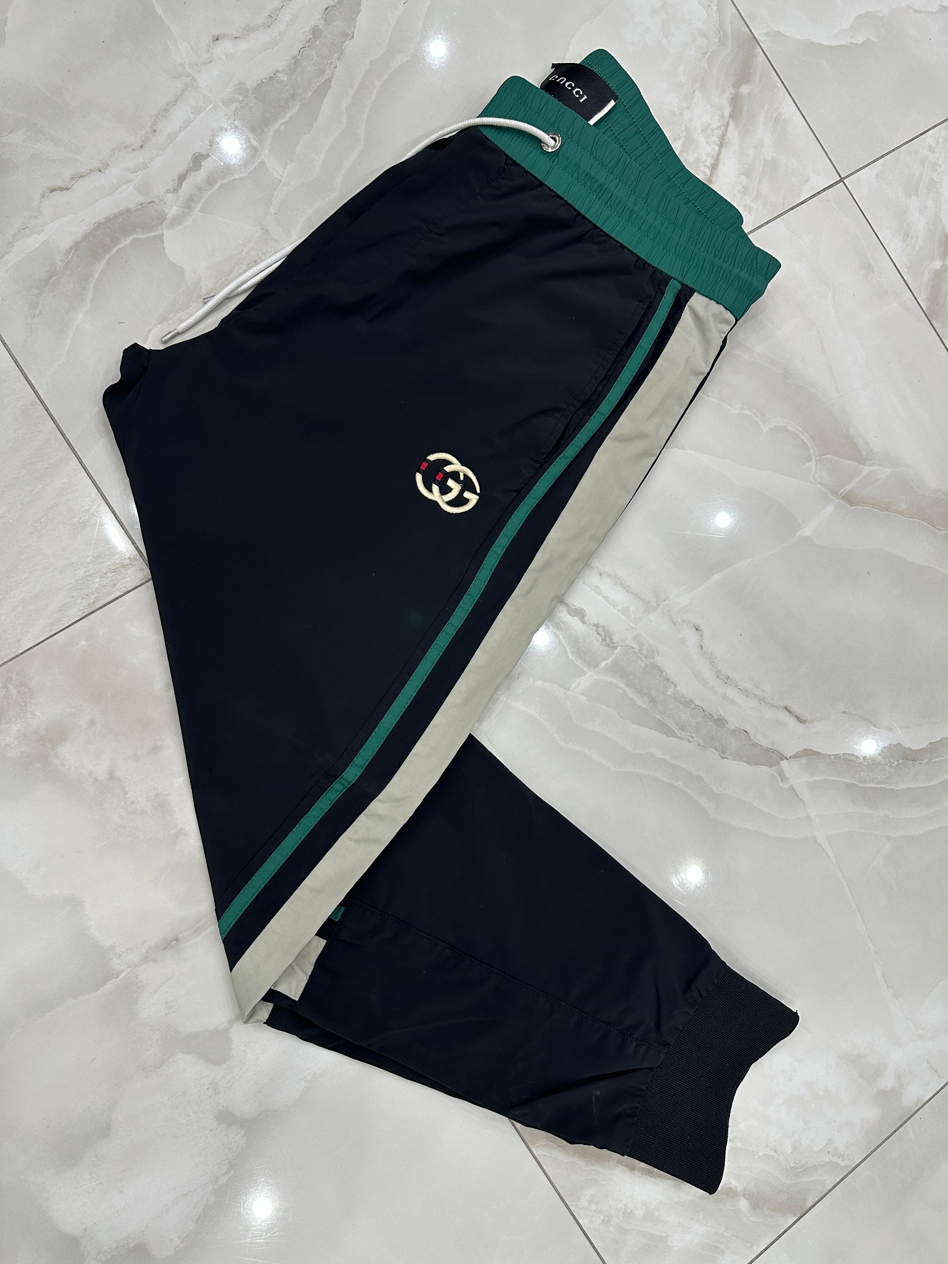 Pantatuta vintage firmato nero e verde