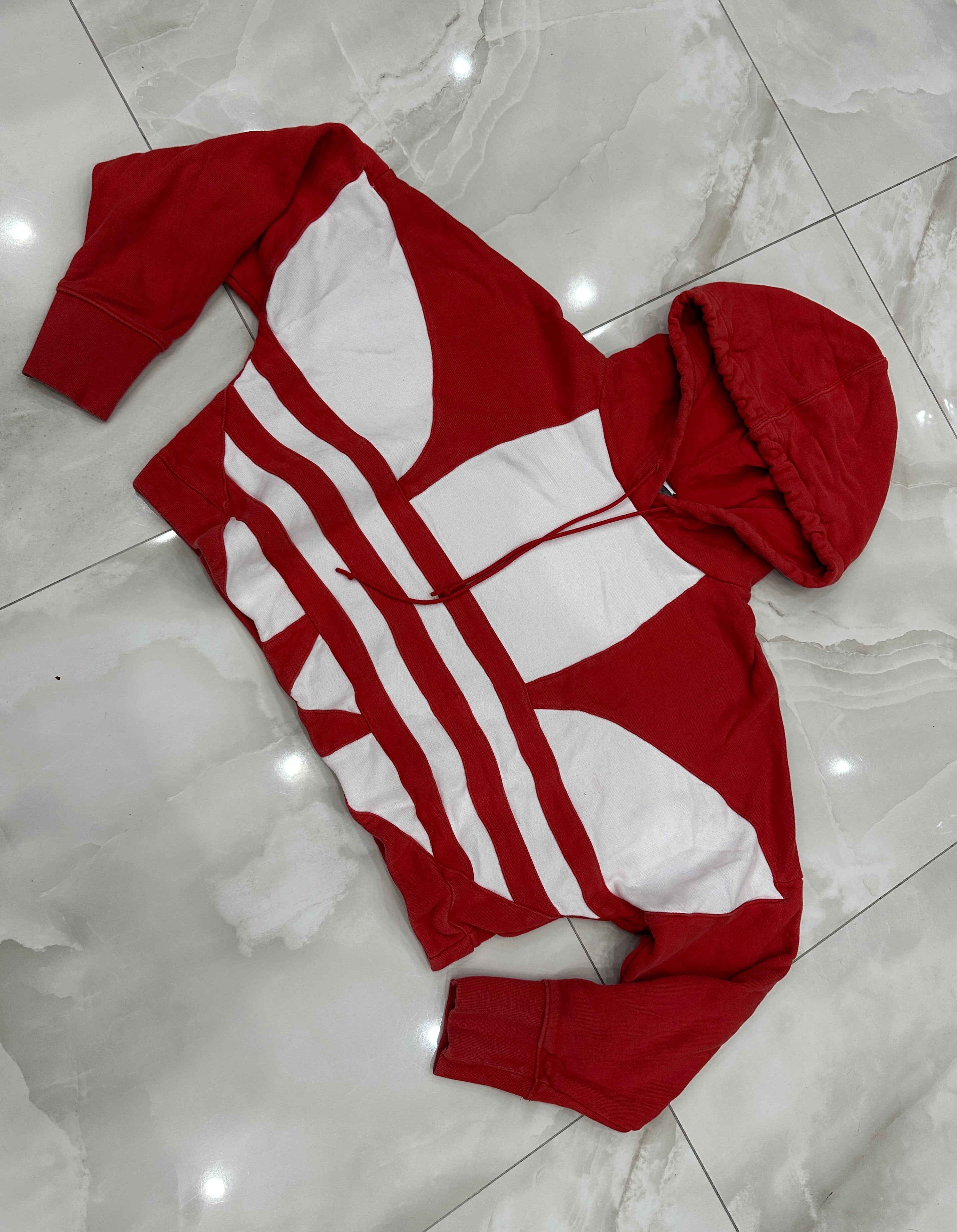 Felpa vintage rosso crop con cappuccio