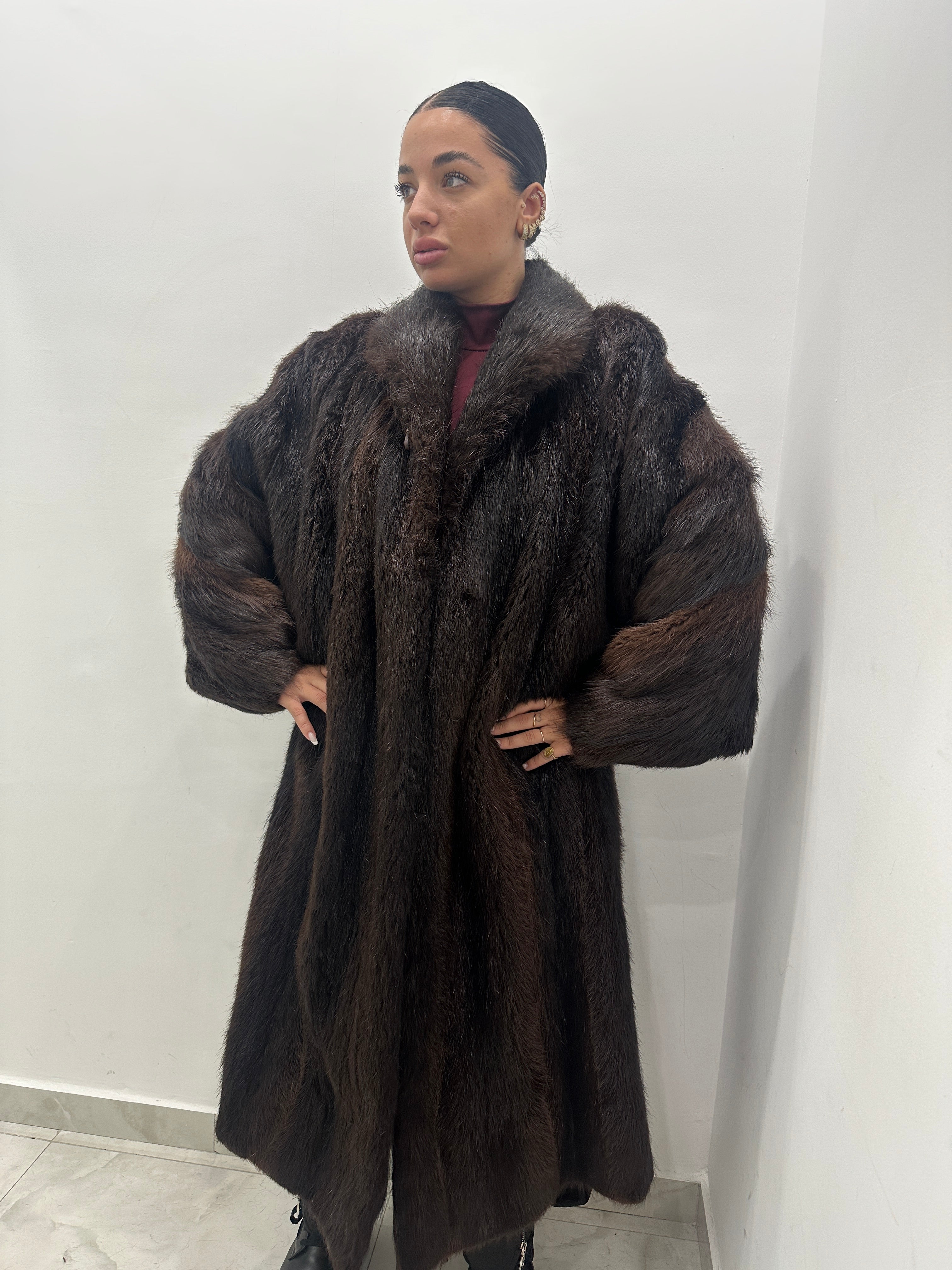 Pelliccia vera vintage marrone scuro