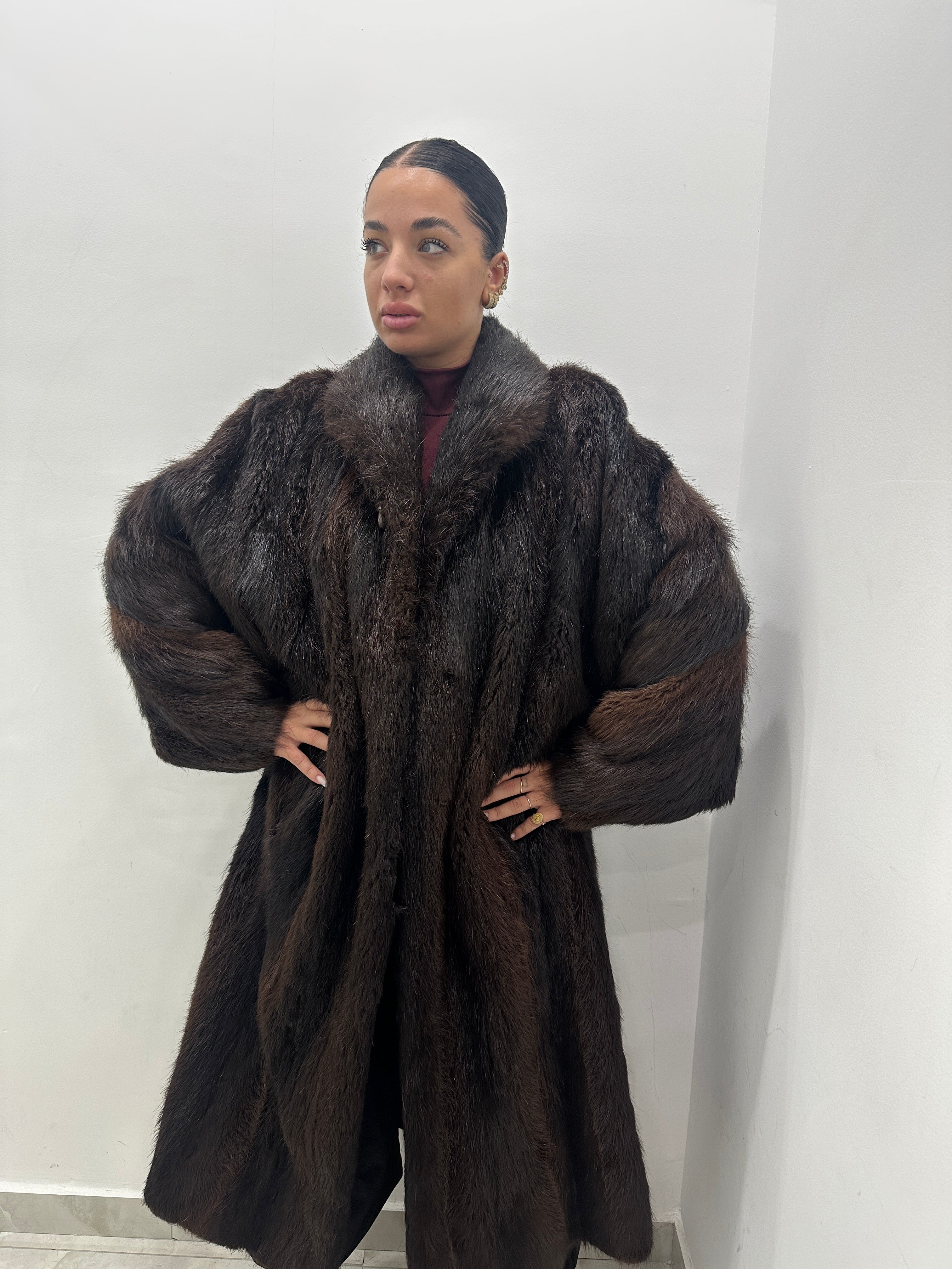 Pelliccia vera vintage marrone scuro